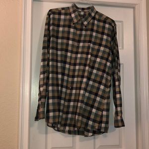 Long sleeve Southern Tide button down shirt